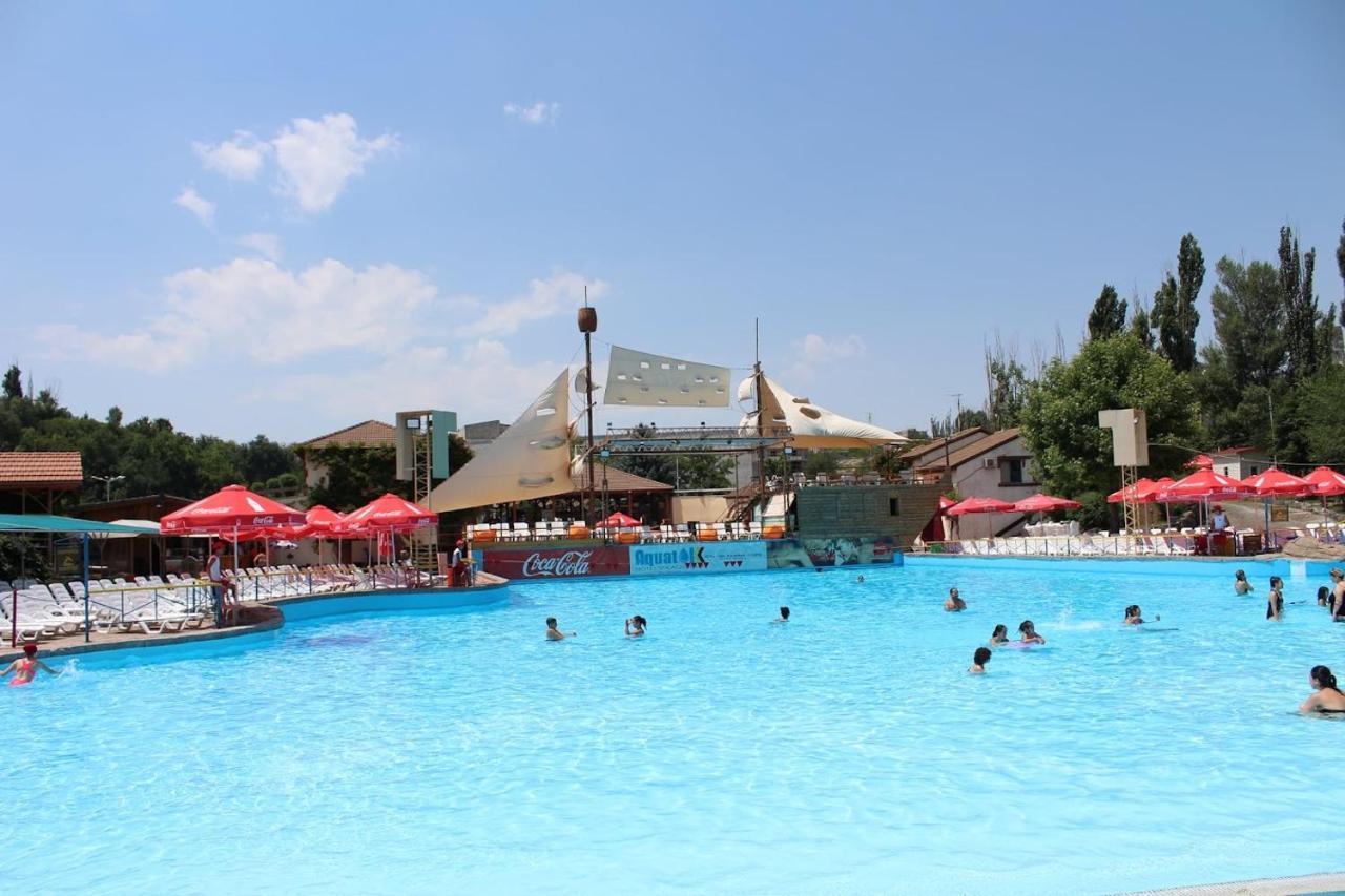 יירבאן Armenian Village Park Hotel & Free Water Park, Gym מראה חיצוני תמונה