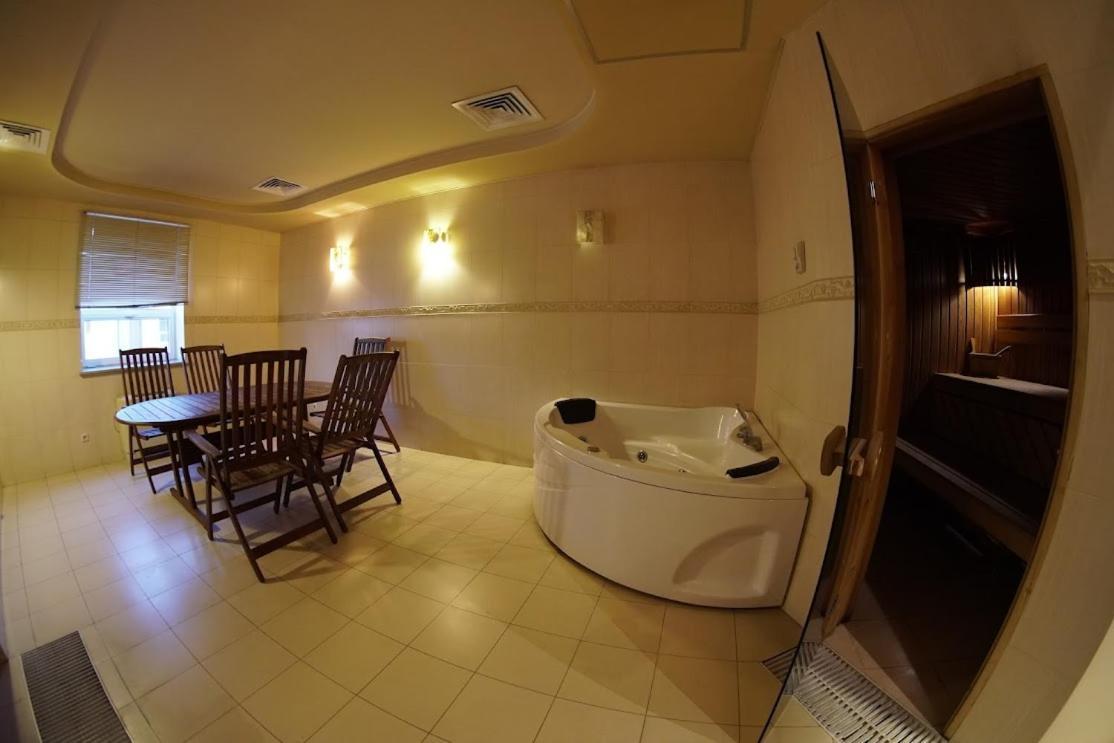 יירבאן Armenian Village Park Hotel & Free Water Park, Gym מראה חיצוני תמונה