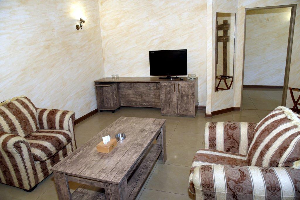 יירבאן Armenian Village Park Hotel & Free Water Park, Gym מראה חיצוני תמונה